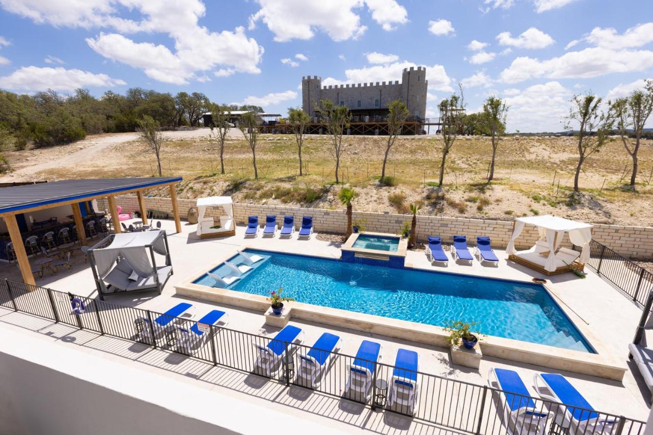 The Bentley Hotel On 290 Johnson City Esterno foto
