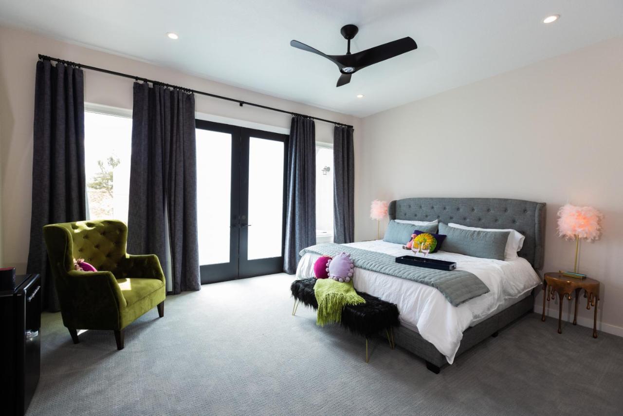 The Bentley Hotel On 290 Johnson City Esterno foto